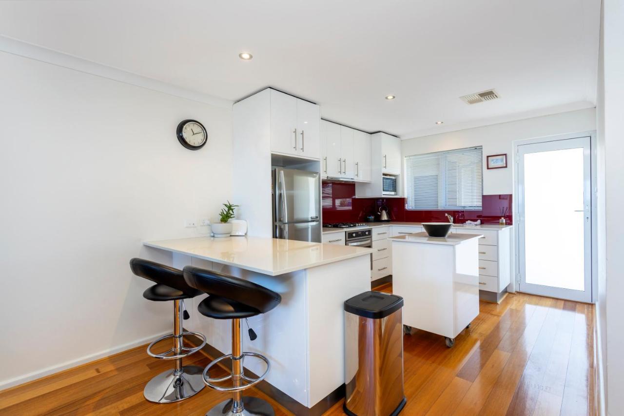 Scarborough Beachlife Apartment - Executive Escapes เพิร์ท ภายนอก รูปภาพ